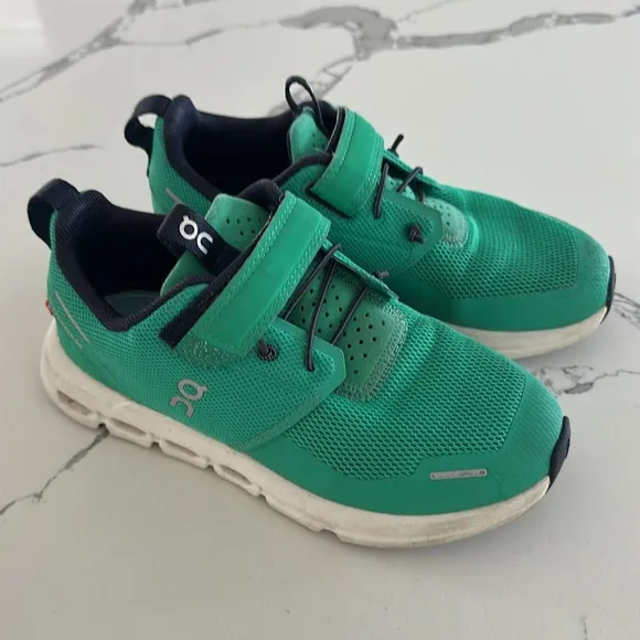 Alo Kids' Green Athletic Sneakers
