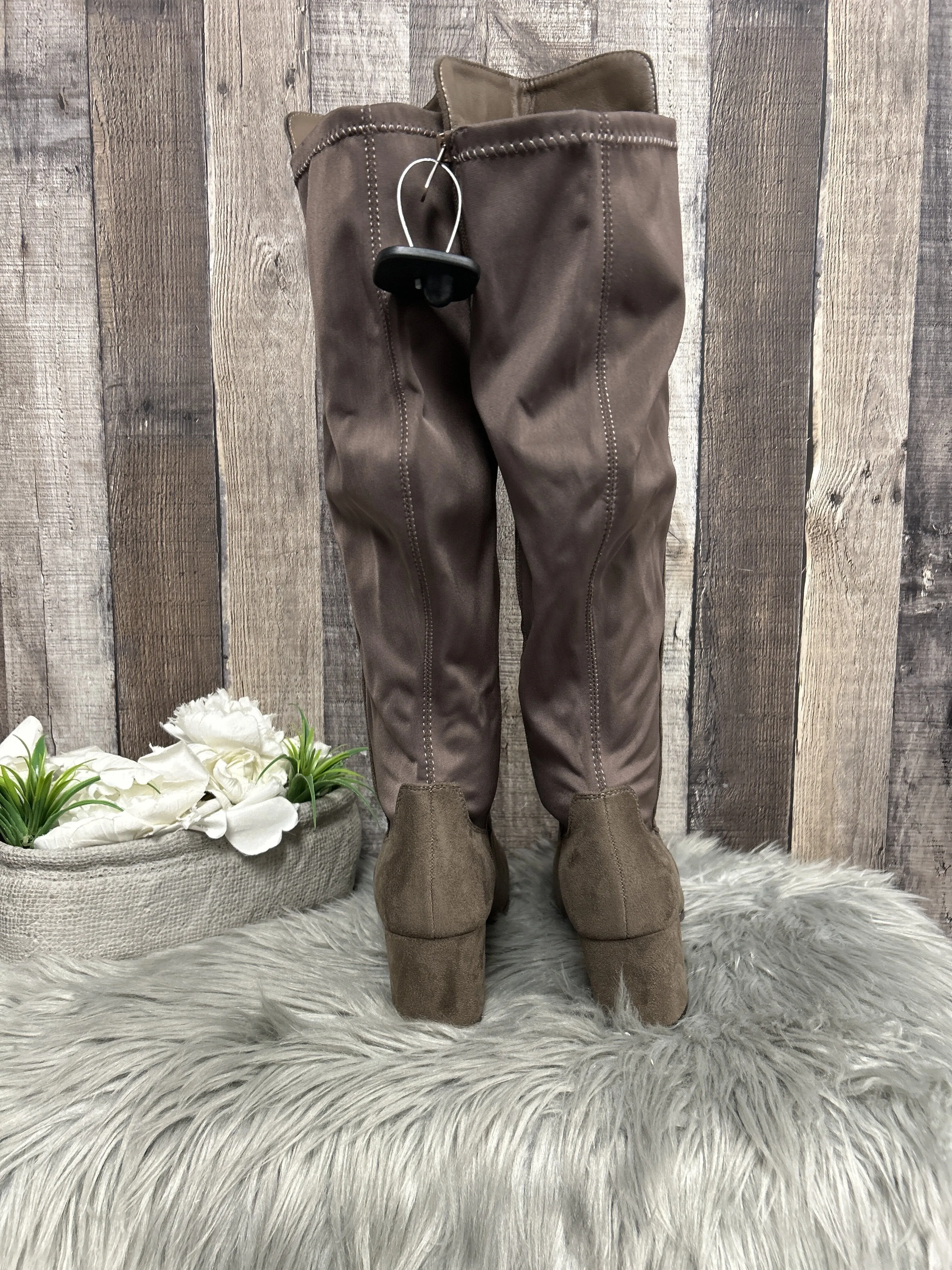 Boots Knee Heels By Cme  Size: 8