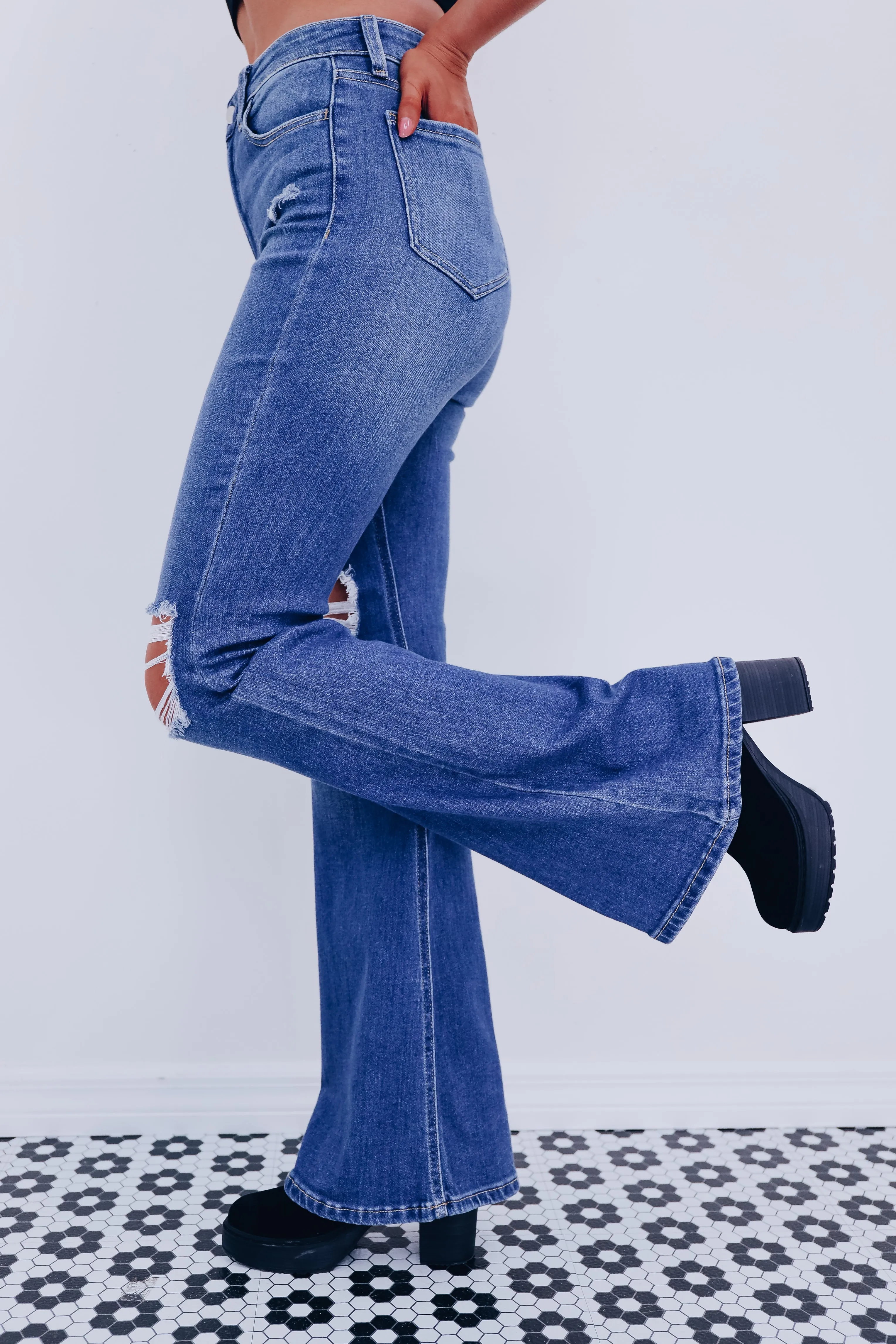 Davi Distressed Flare Jeans - Medium Wash
