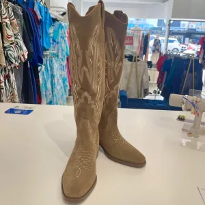 Elvis Knee High Embroidered Boots.
