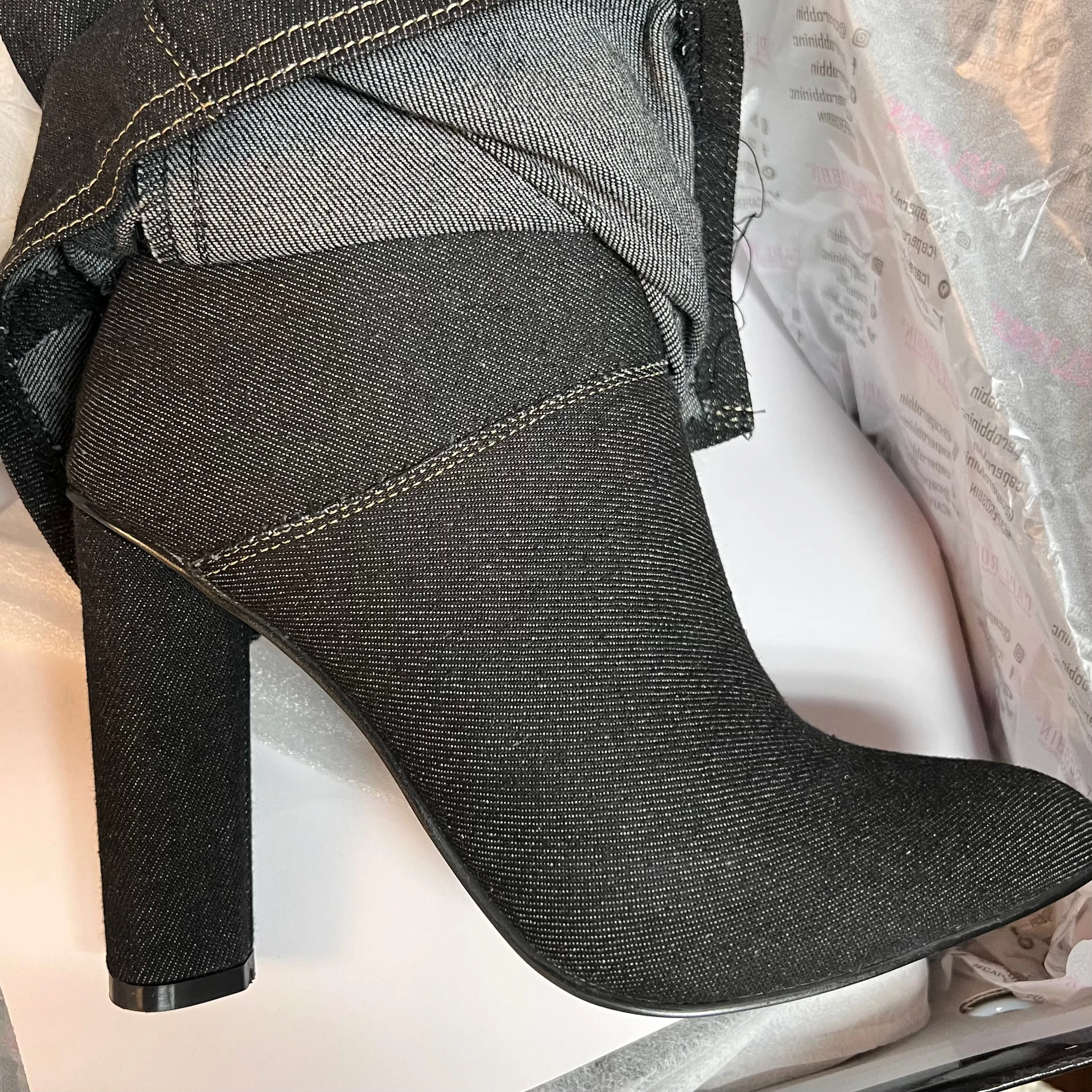 MARGET Black Denim
