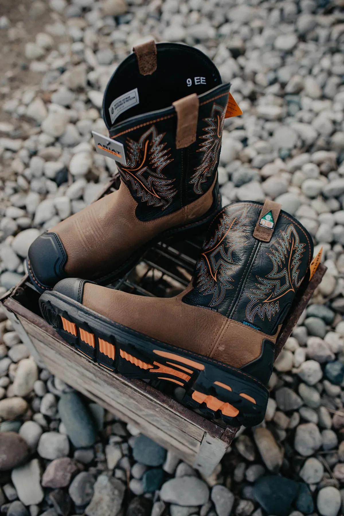 Men's Ariat Workhog CSA XTR H20 {Brown/Black} SIZE 11 ONLY