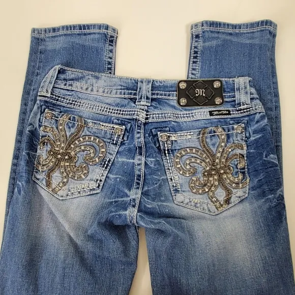 Miss Me JE604878R straight leg beeded studded rhinestone jeans size 28