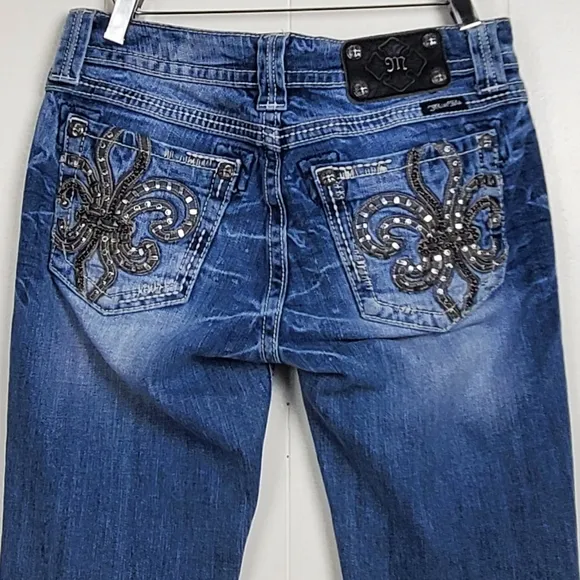 Miss Me JE604878R straight leg beeded studded rhinestone jeans size 28