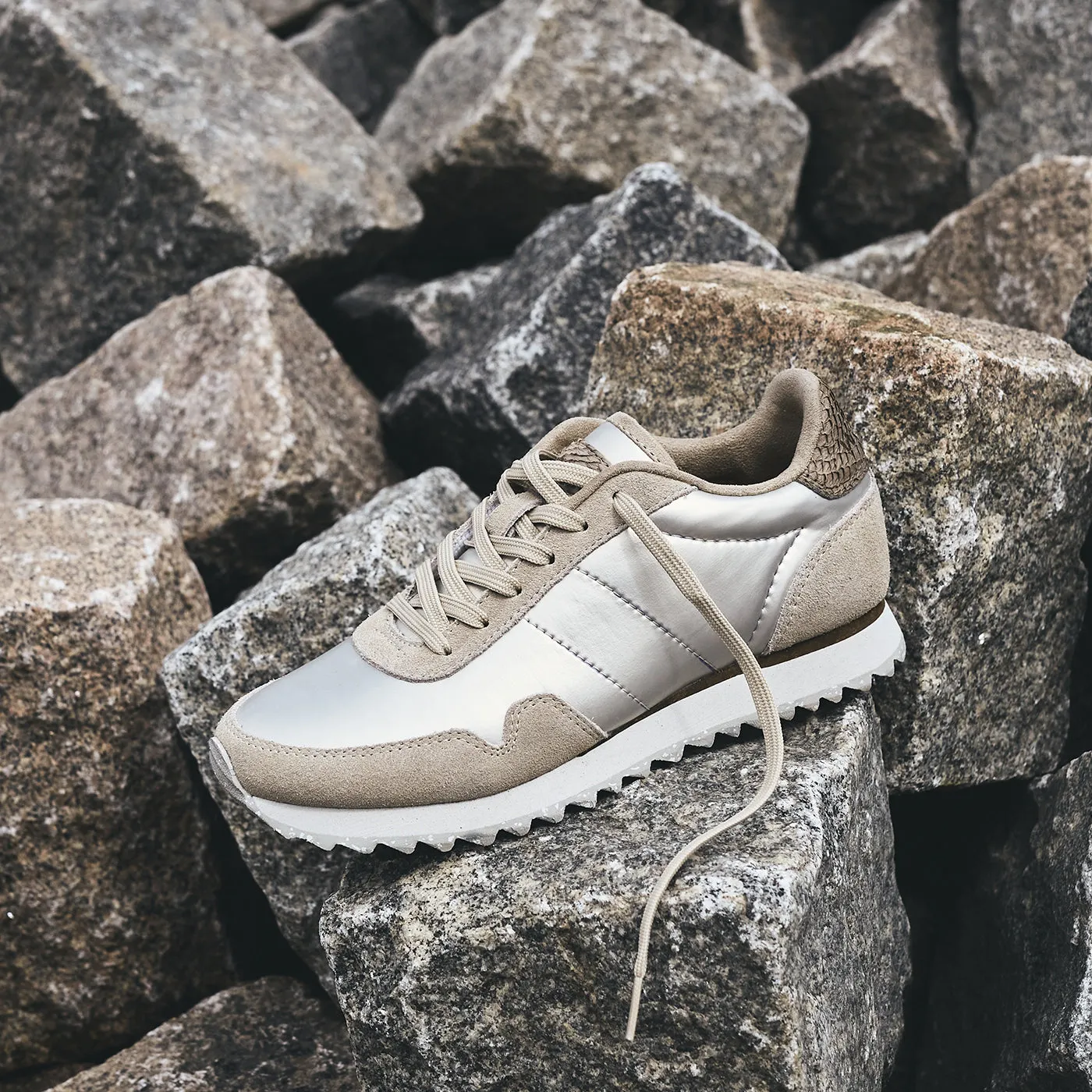 Nora III Metallic Nylon - Champagne
