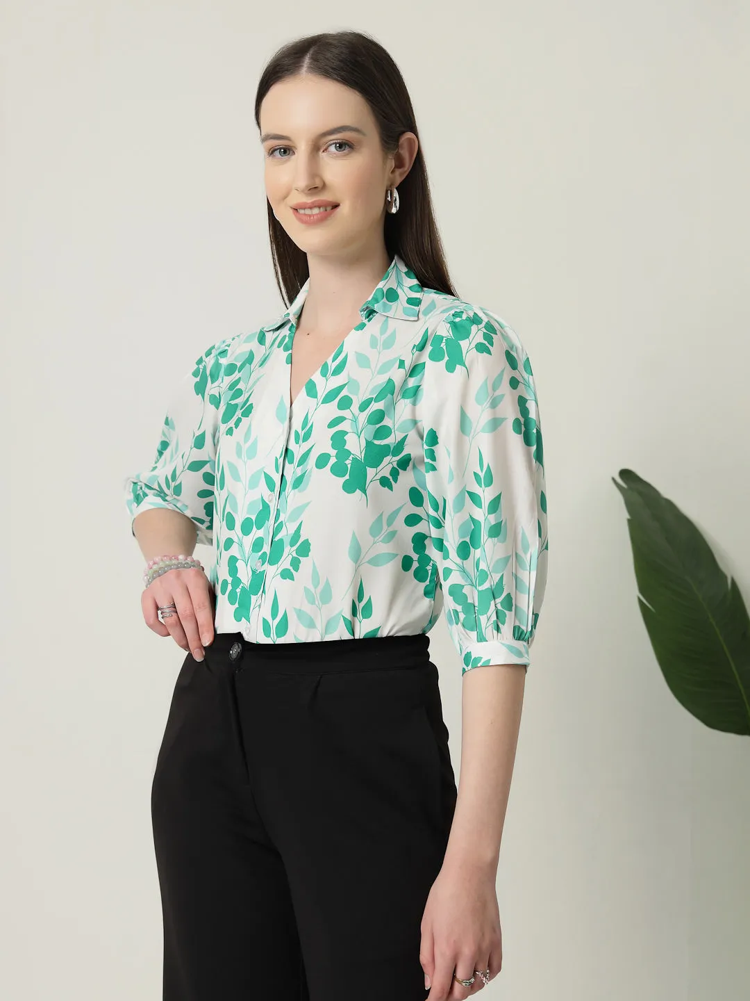 Style Quotient Women White And Green Floral Printed Polycrepe Regular Fit Formal Shirt