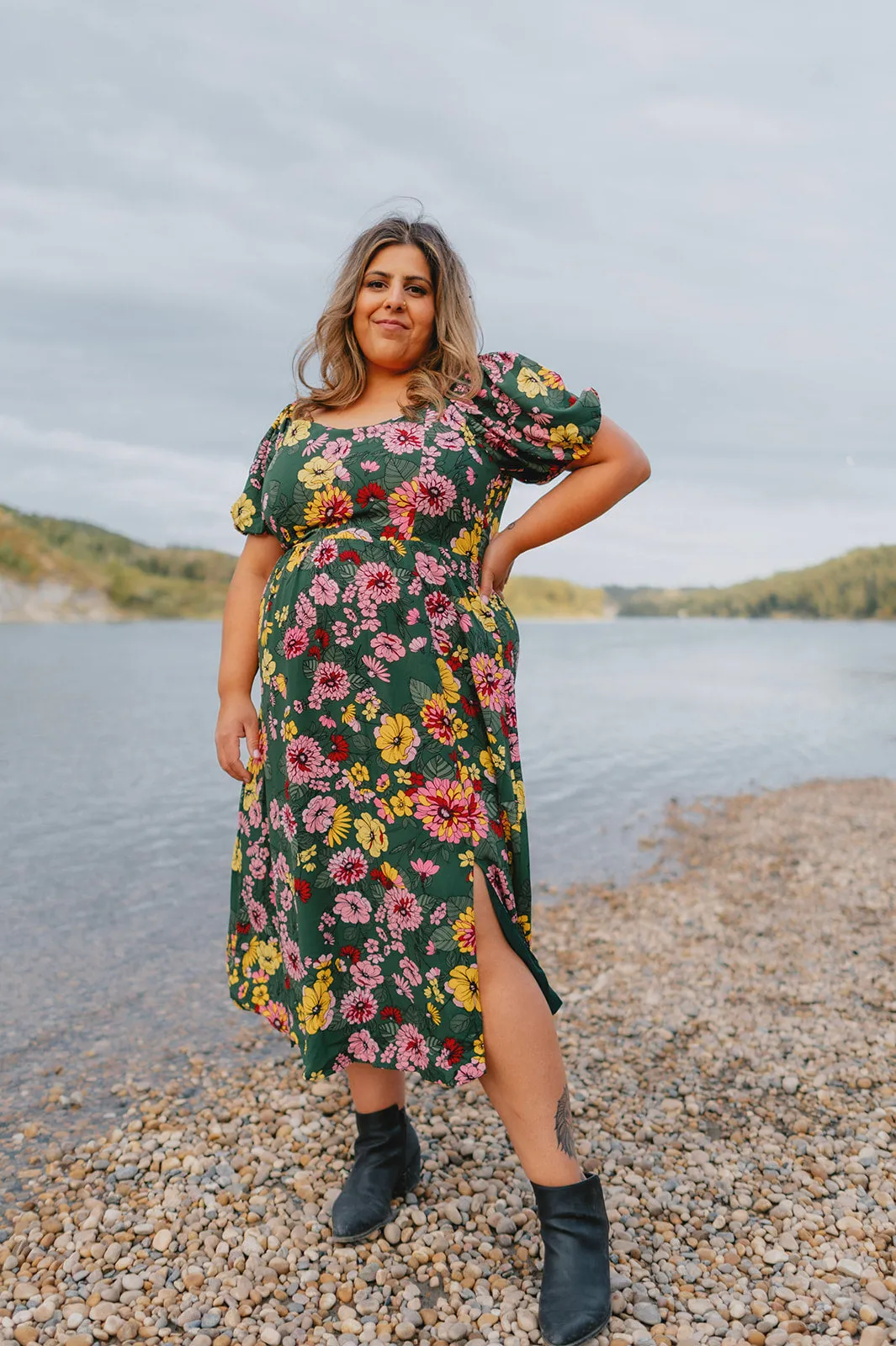 The Everly Floral Puff Sleeve Midi Dress - PLUS