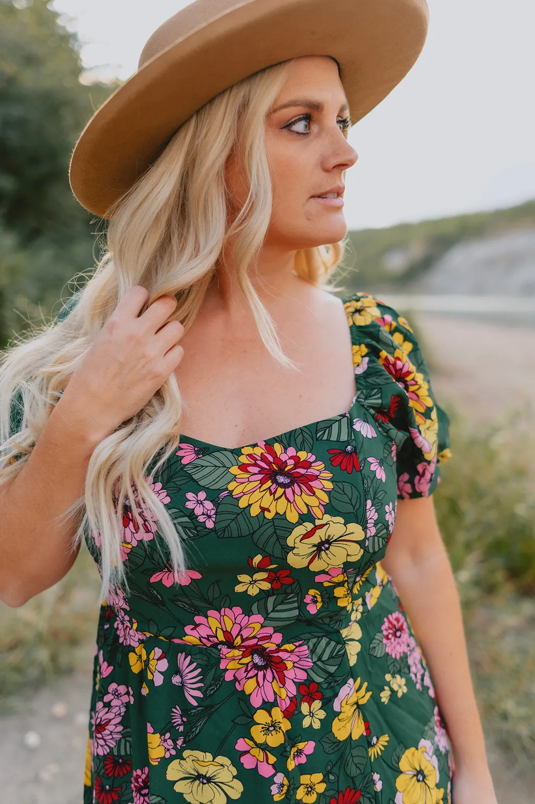 The Everly Floral Puff Sleeve Midi Dress - PLUS