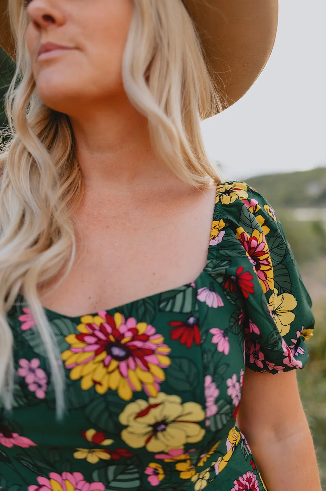 The Everly Floral Puff Sleeve Midi Dress - PLUS