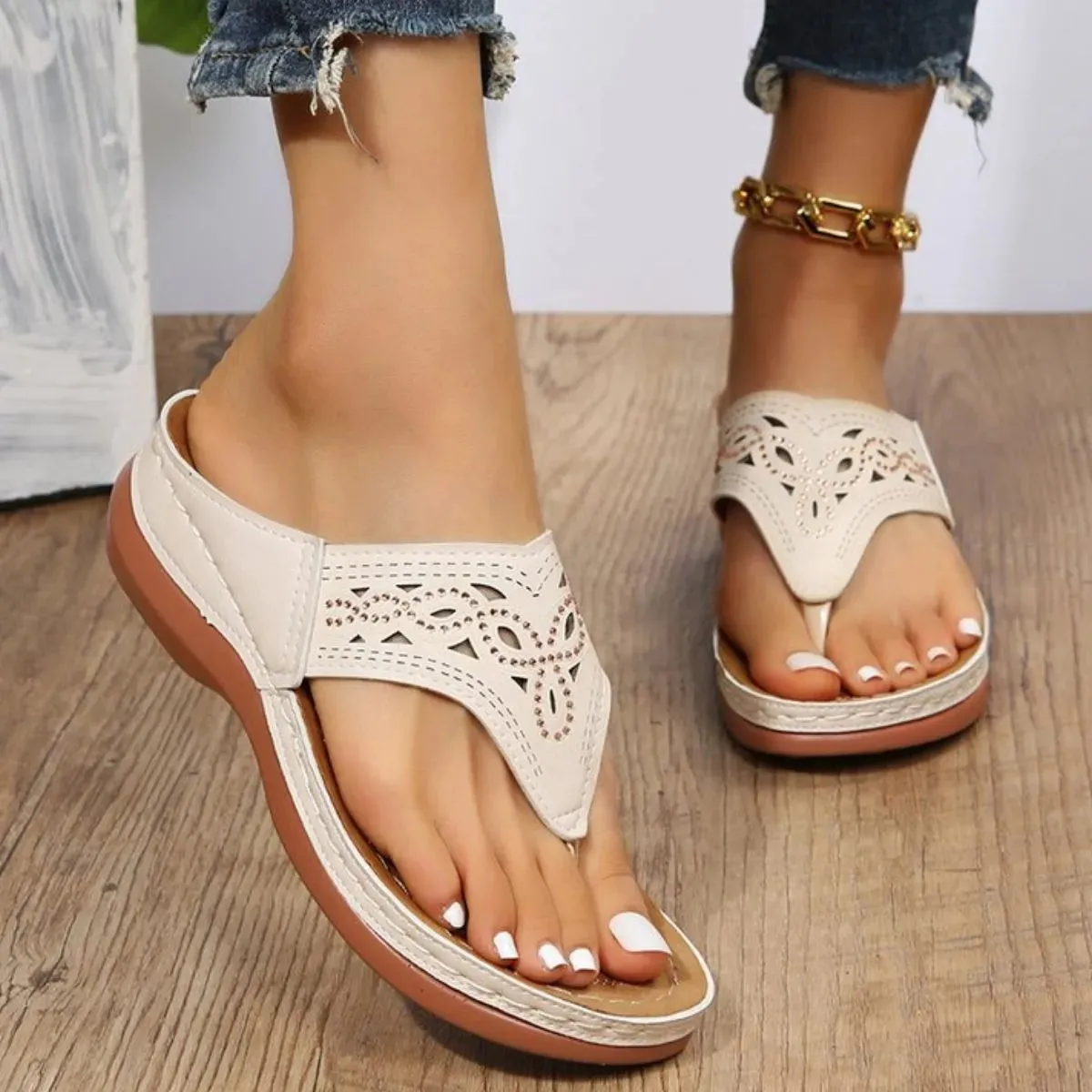 Toe Post Platform Sandals