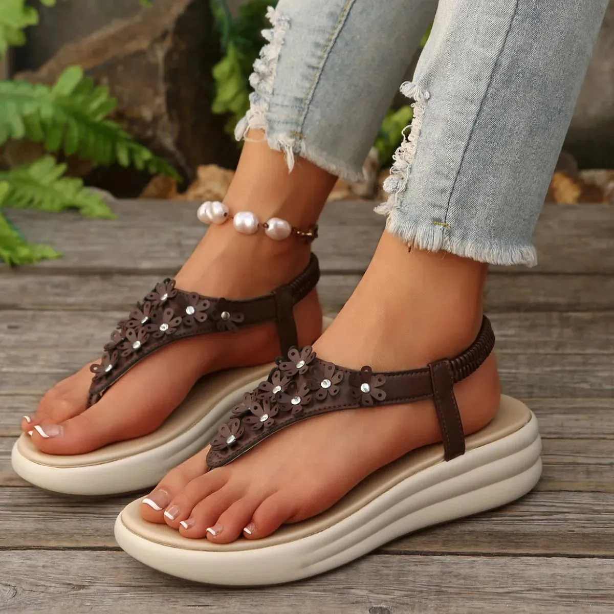 Toe Post Platform Sandals