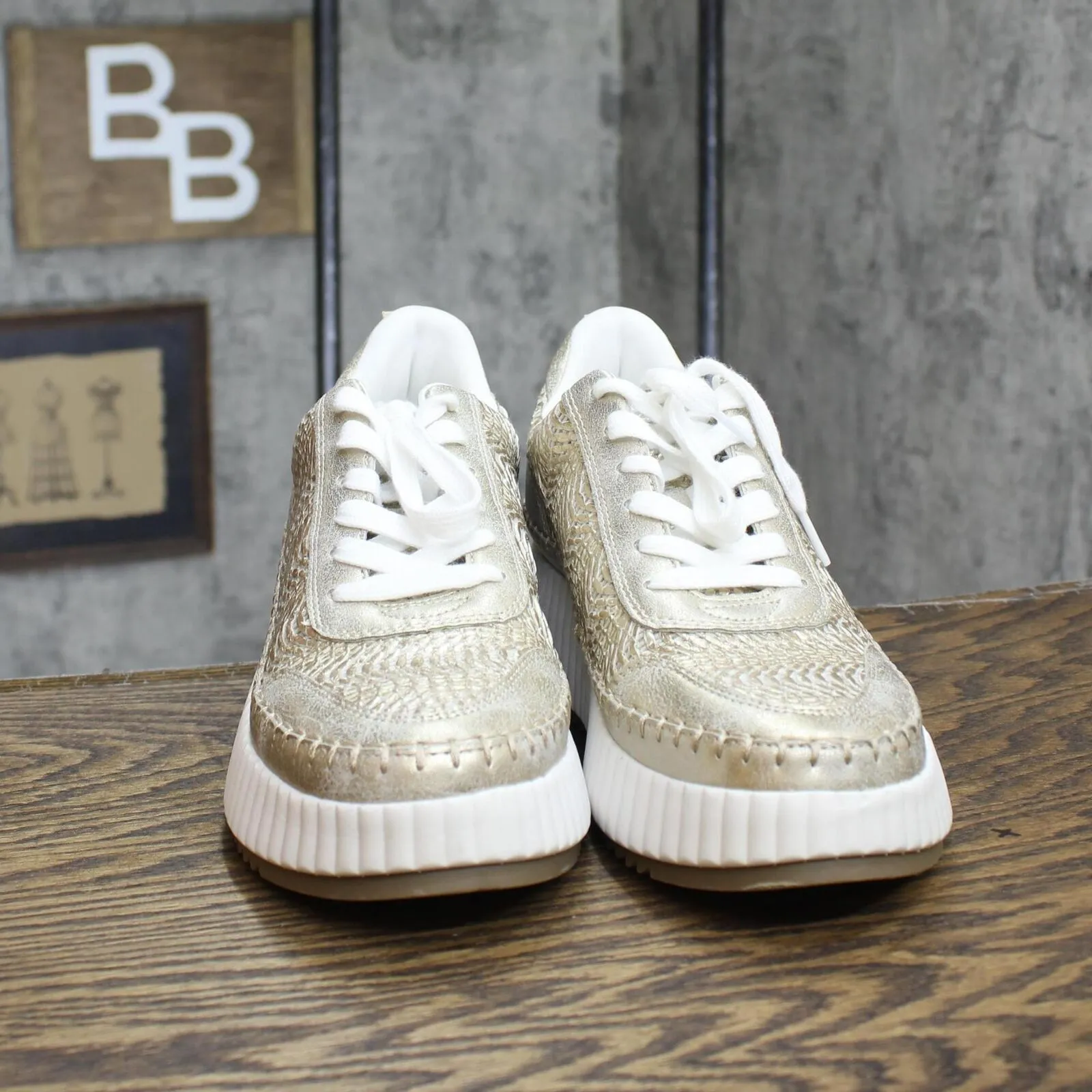 Universal Thread Womens Lace Up Textured Sneakers 166a8bde8adf9d Gold Yellow 9M