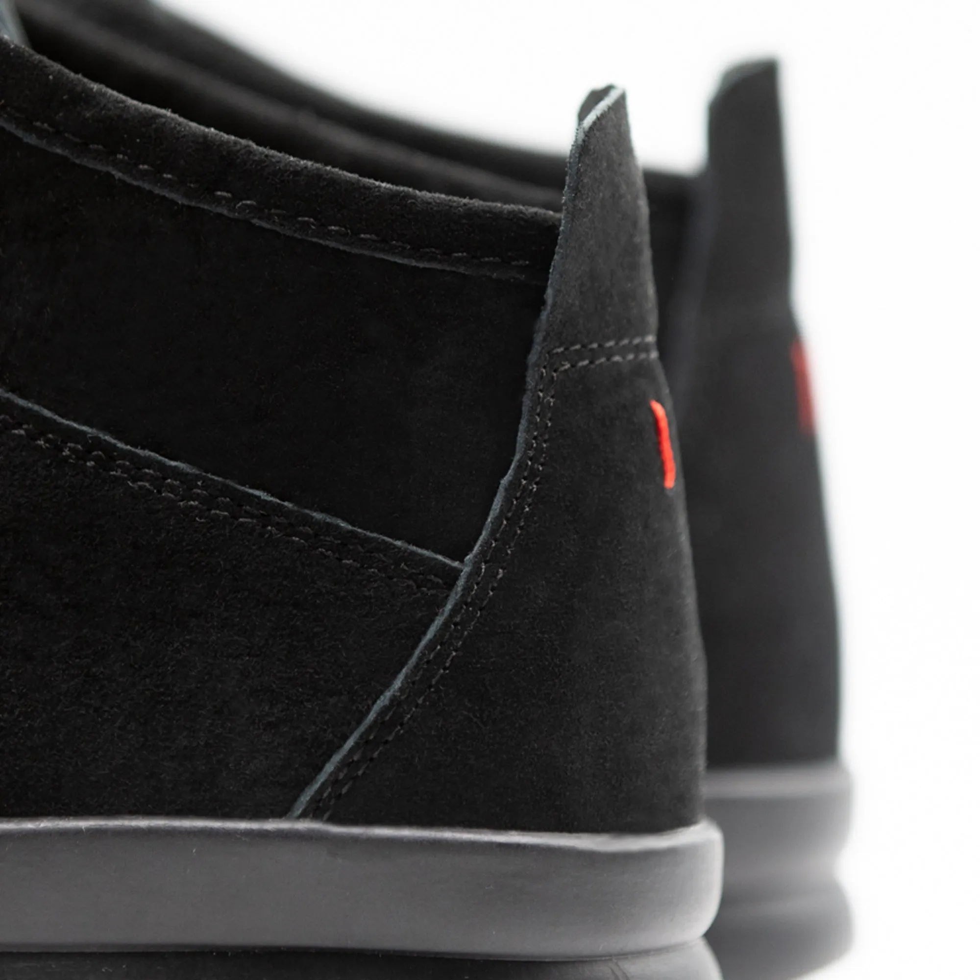 Wallace / Black / Black