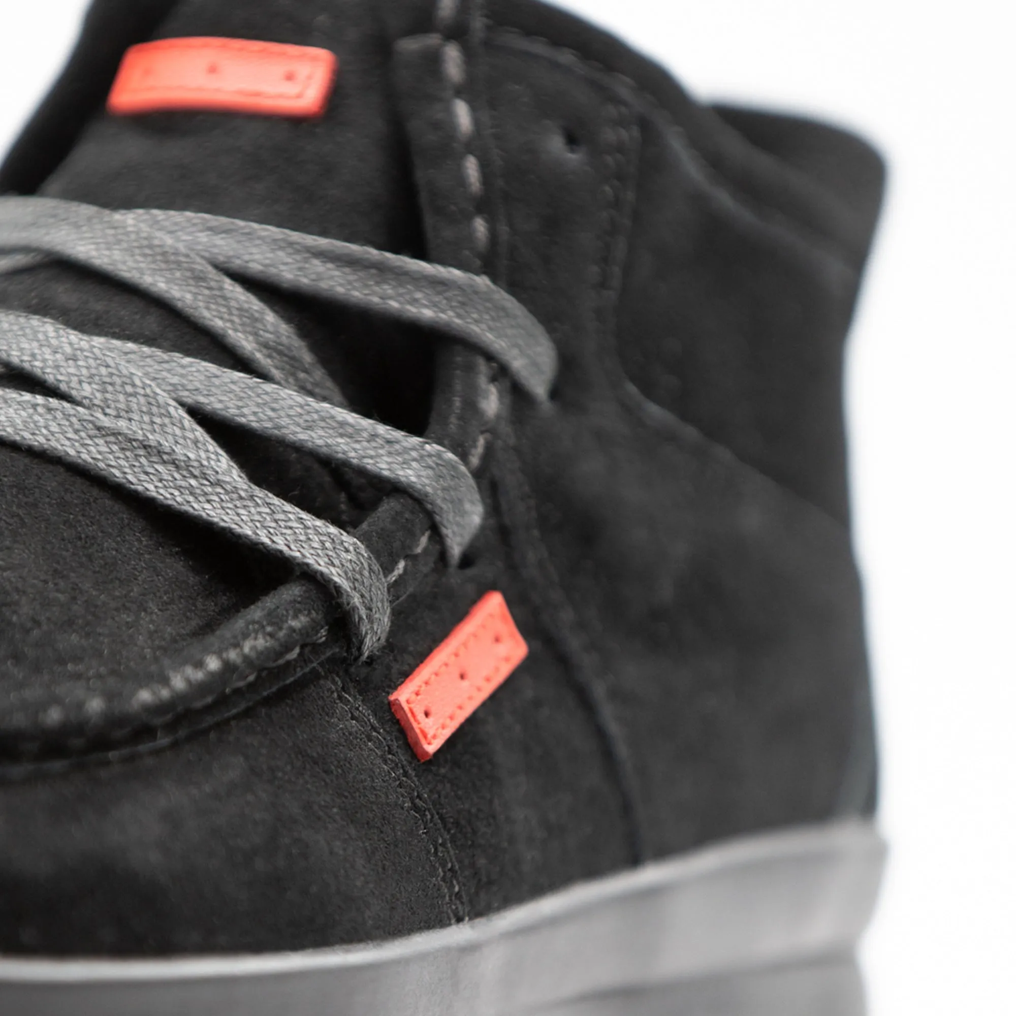 Wallace / Black / Black