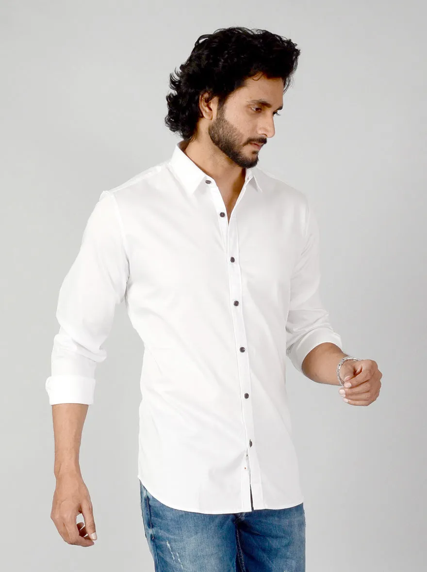 White Solid Slim Fit Casual Shirt | JadeBlue