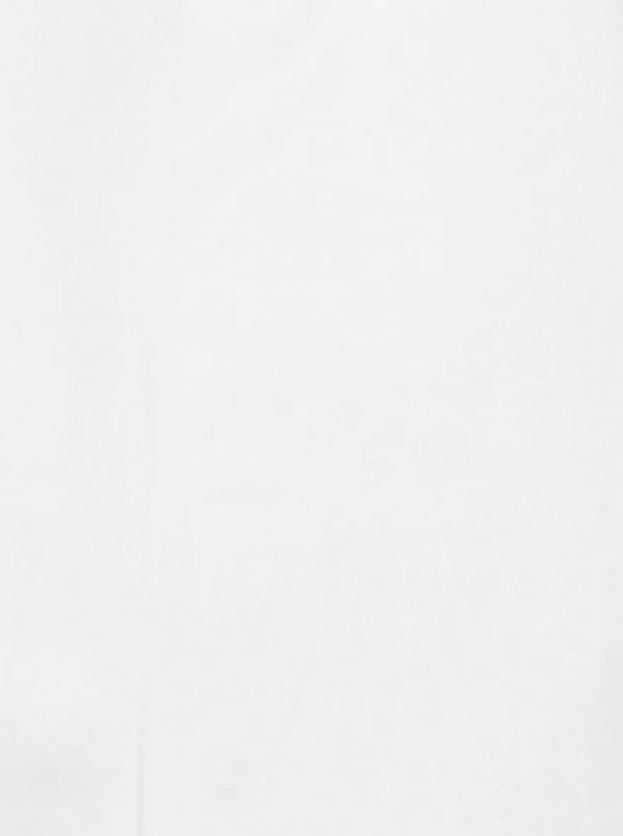 White Solid Slim Fit Casual Shirt | JadeBlue