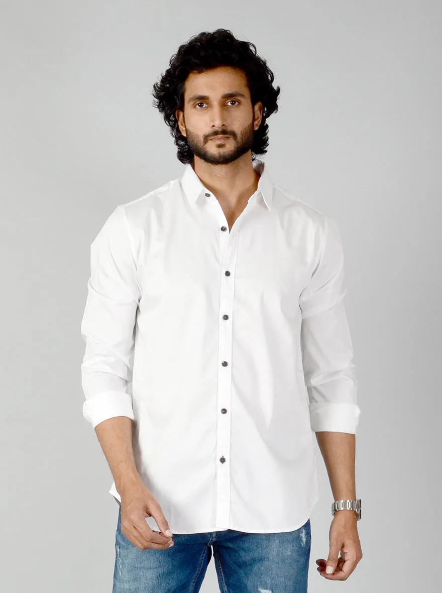White Solid Slim Fit Casual Shirt | JadeBlue