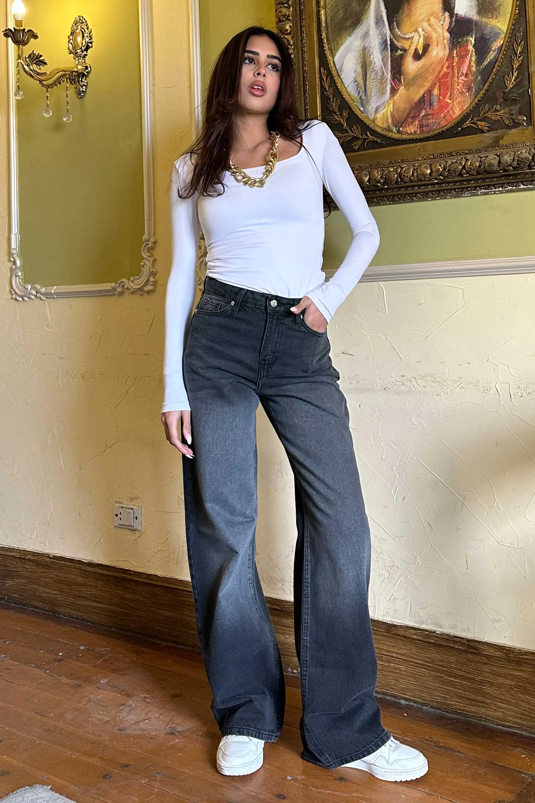 Wide-Leg - High-Waist Charcoal Wash Jeans