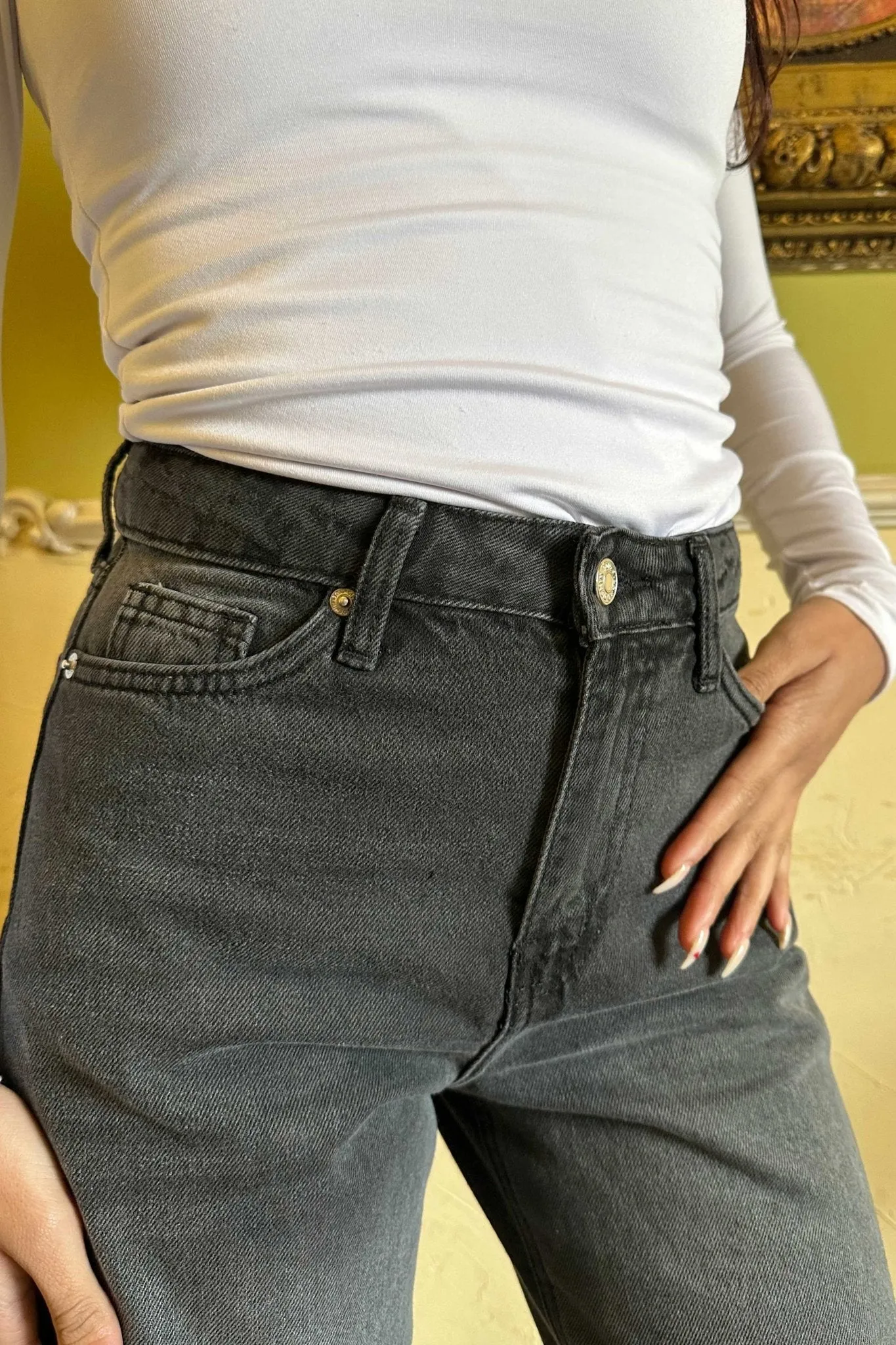Wide-Leg - High-Waist Charcoal Wash Jeans