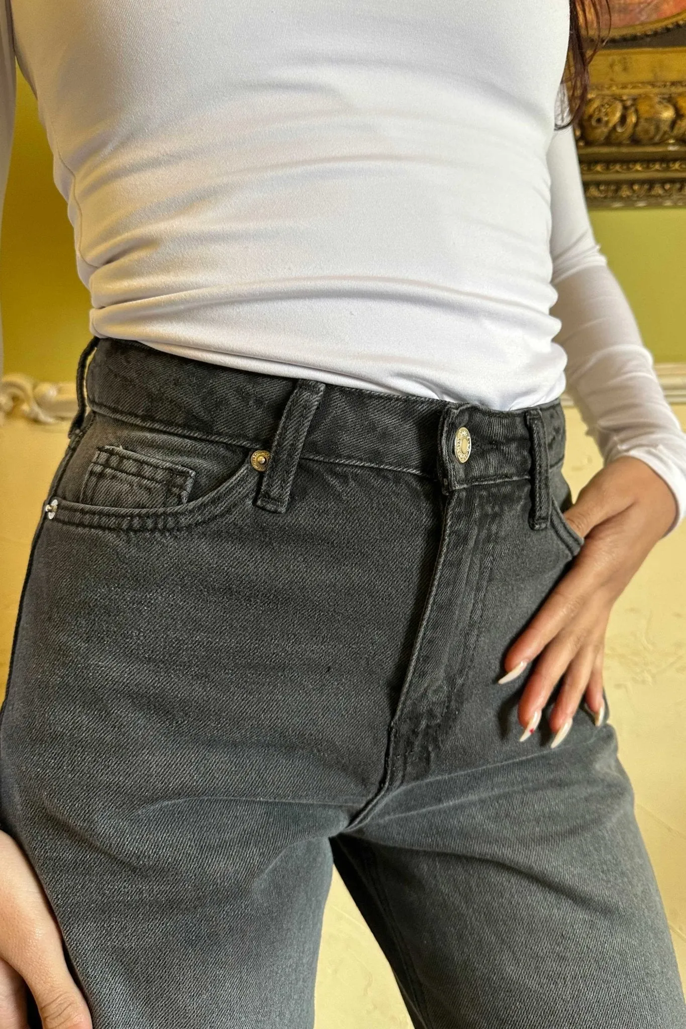 Wide-Leg - High-Waist Charcoal Wash Jeans