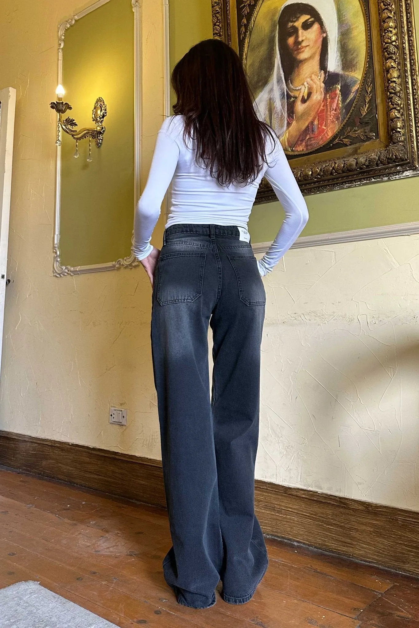 Wide-Leg - High-Waist Charcoal Wash Jeans