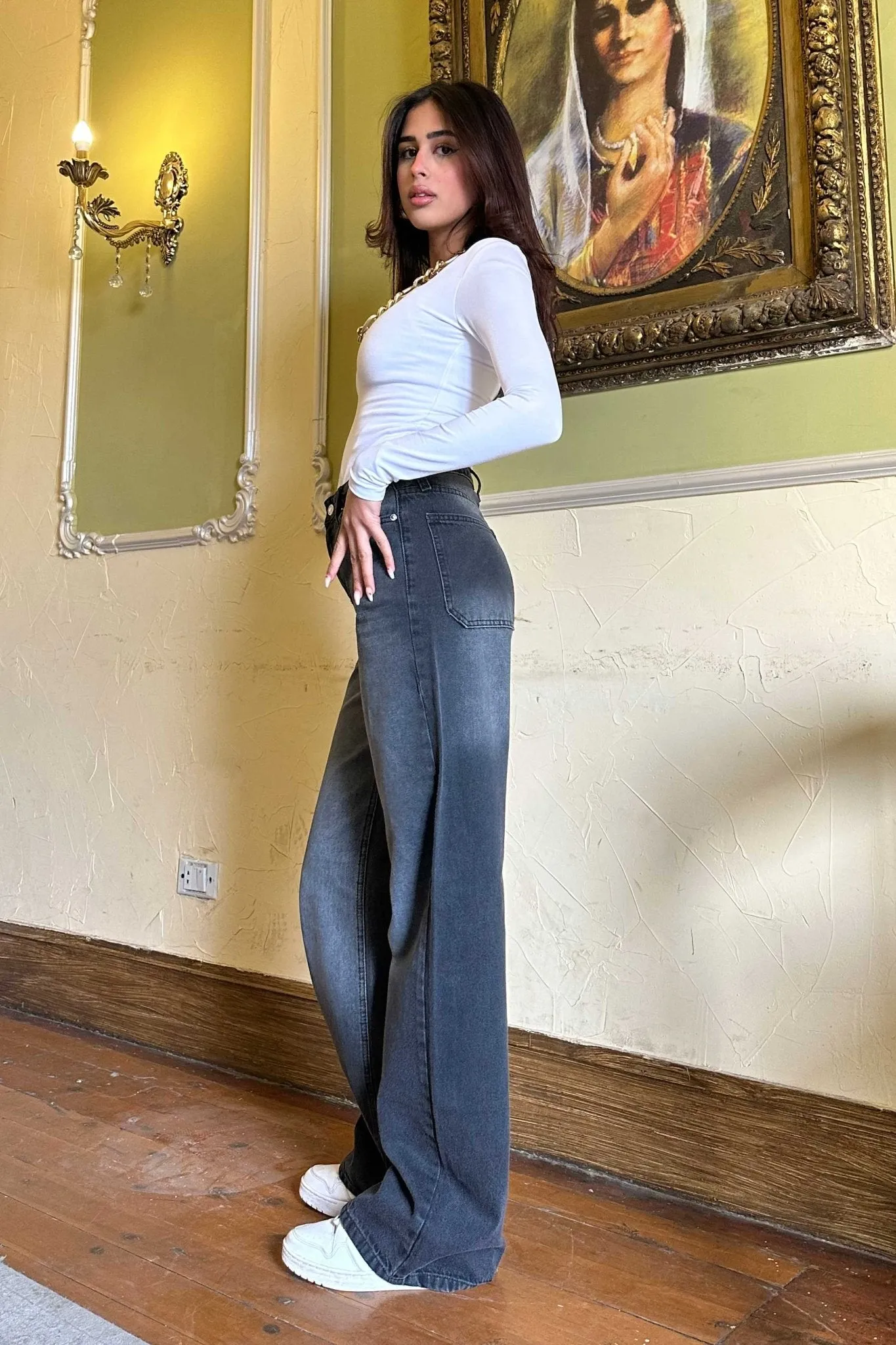 Wide-Leg - High-Waist Charcoal Wash Jeans