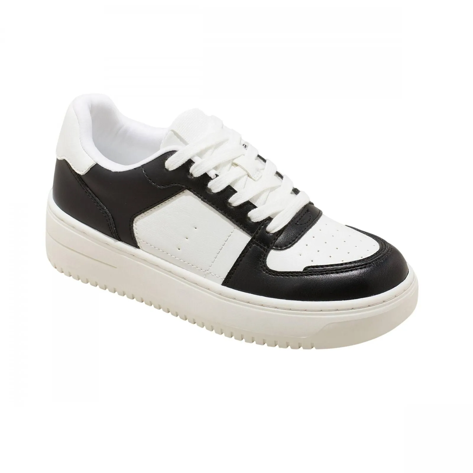 Wild Fable Womens Lola Lace-Up Sneakers with Memory Foam Insole Black 9.5M